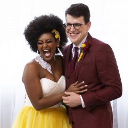 zI2Rl4Kw e1578689224687 - Sunflower wedding with doggie friends zI2Rl4Kw e1578689224687