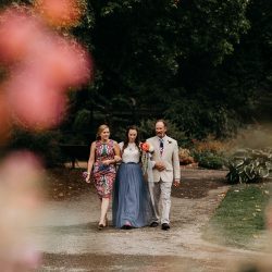 PointDefianceRoseGarden Wedding Stuberg Melaphoto 1436 - A colorful & artistic wedding at Point Defiance Rose Garden in Tacoma A colorful & artistic wedding at Point Defiance Rose Garden in Tacoma