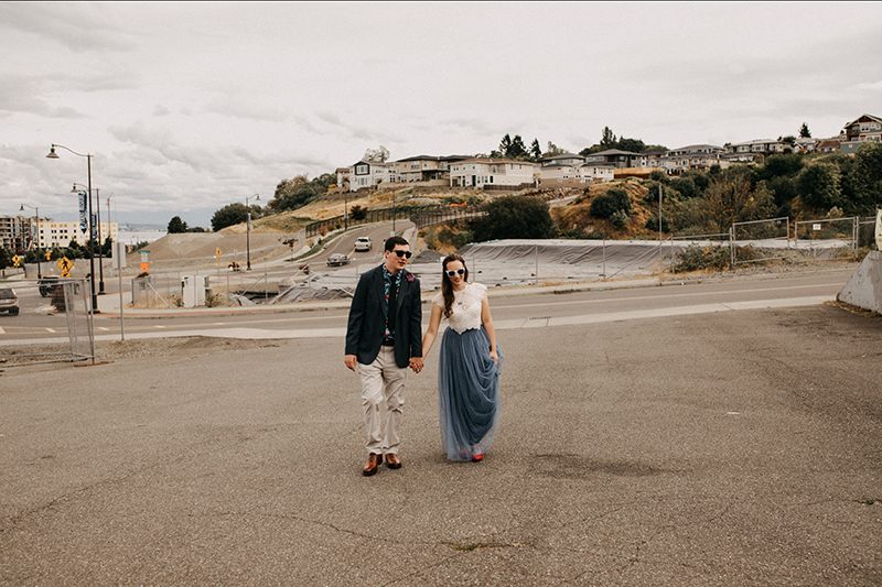 A colorful & artistic wedding at Point Defiance Rose Garden in Tacoma