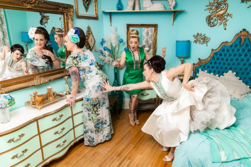 Jamie von Stratton canceled wedding photo shoot on Offbeat Bride 15