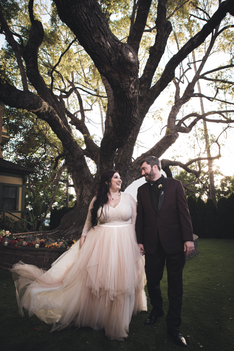 Tim Burton theme wedding on offbeat bride 35