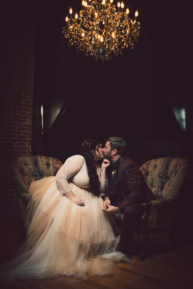 Tim Burton theme wedding on offbeat bride 37