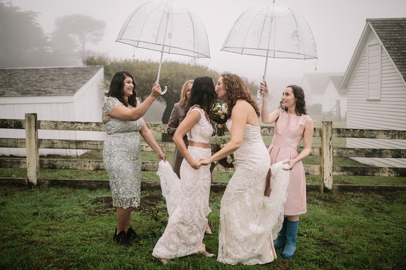 Jonas Seaman Photography on Offbeat Bride (1)