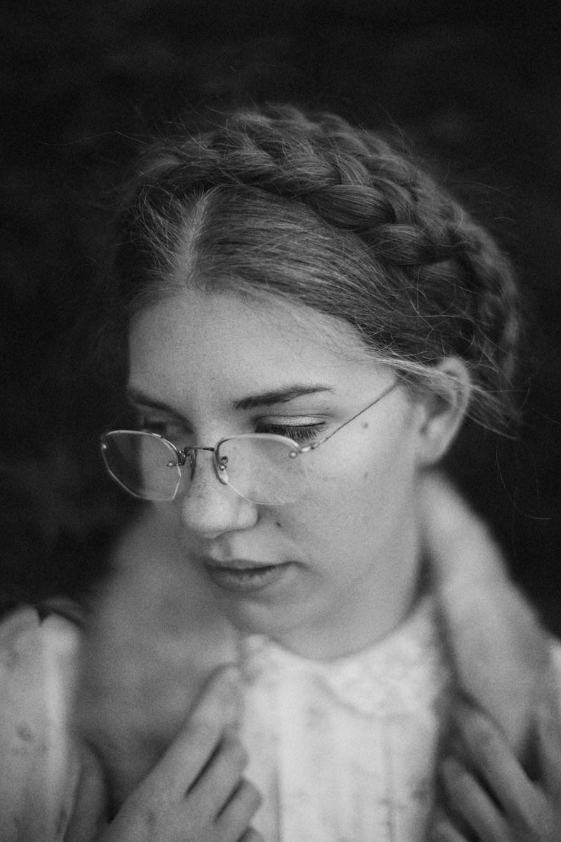 Jonas Seaman Photography on Offbeat Bride (3)