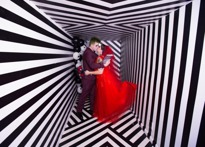 WeirdoWedding01