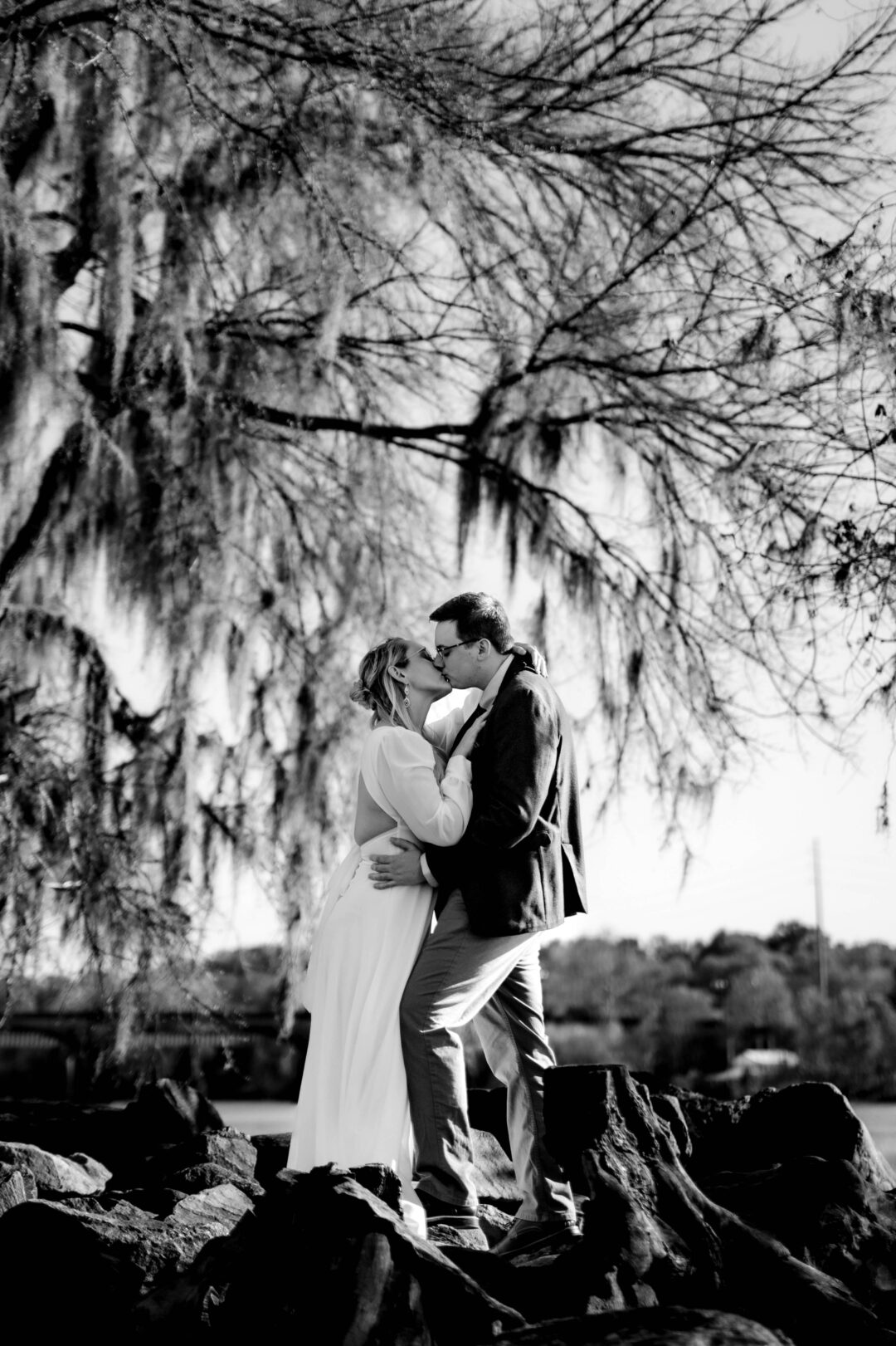 ThePowerhouseColumbusGeorgiaEmilyKCSpringWeddingEmilySwanPhotographyBlackAndWhite-250