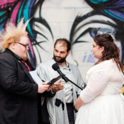 brooklyn burger wedding on offbeat bride 19