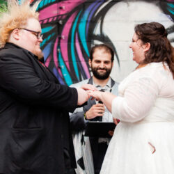 brooklyn burger wedding on offbeat bride 21