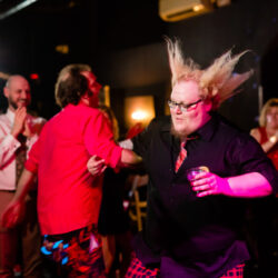 brooklyn burger wedding on offbeat bride 32