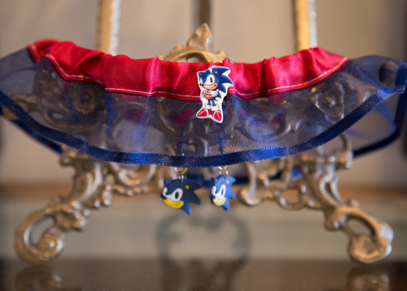 booklovers library wedding on offbeat bride 4