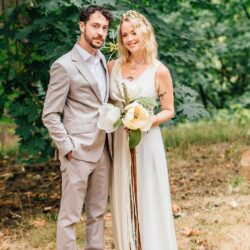Oregon micro wedding on Offbeat Bride 21 - This Oregon micro-wedding with a $31 dress casts a spell Oregon micro wedding on Offbeat Bride 21