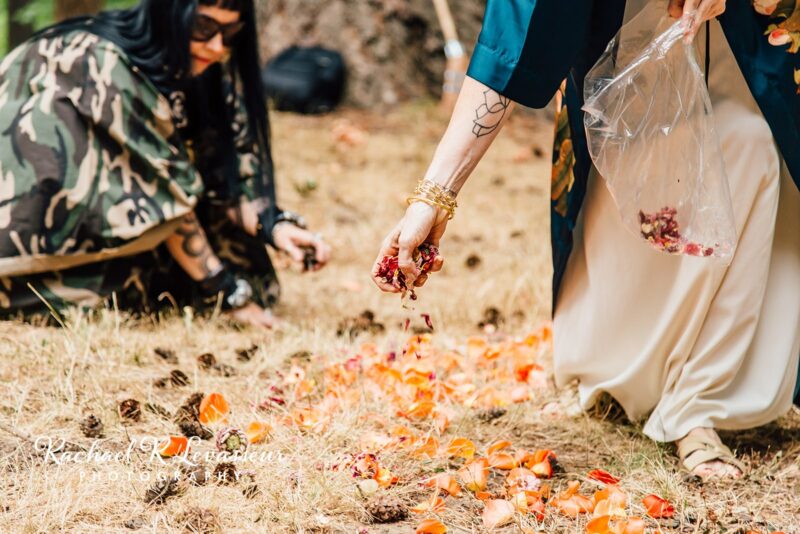 Oregon micro wedding on Offbeat Bride 3