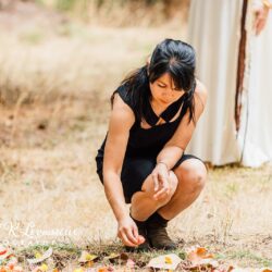 Oregon micro wedding on Offbeat Bride 74 - This Oregon micro-wedding with a $31 dress casts a spell Oregon micro wedding on Offbeat Bride 74