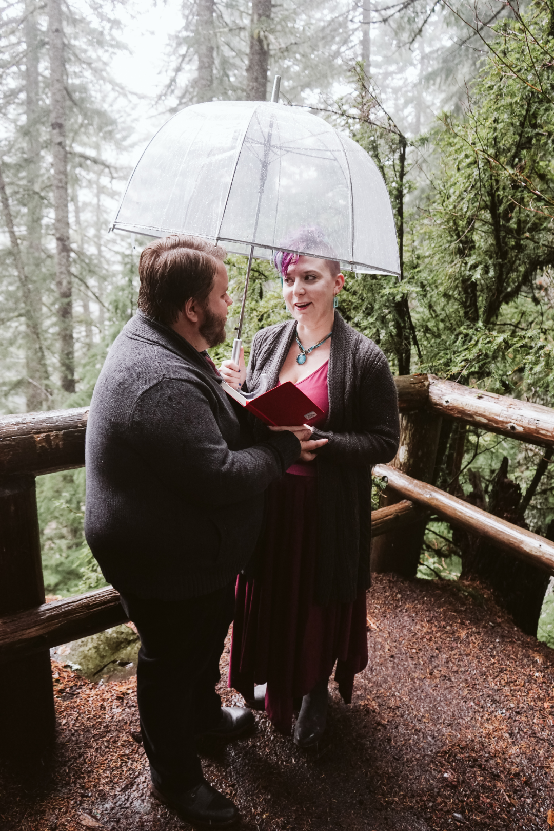 Halloween Elopement on Offbeat Bride photos by Rachel Brookstein Photography 13