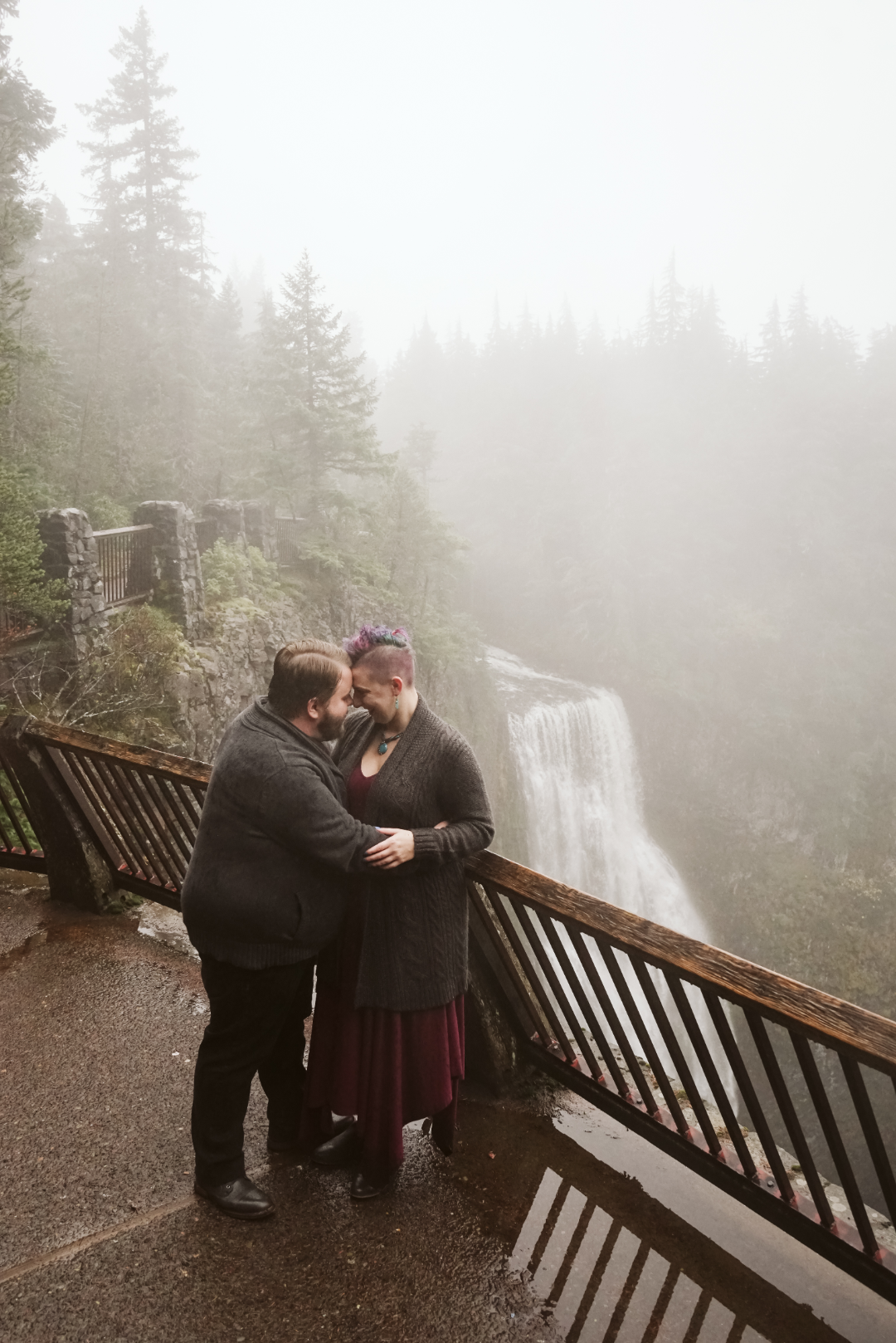 Halloween Elopement on Offbeat Bride photos by Rachel Brookstein Photography 29