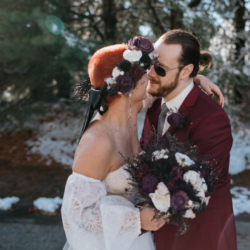 Rustic Fall Halloween Spooky Wedding Photography by Jocelyn Vassos28 - Rustic fall meets spooky in this COVID-safe Halloween wedding Rustic Fall Halloween Spooky Wedding Photography by Jocelyn Vassos28