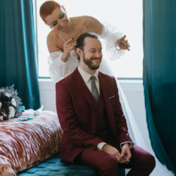 Rustic Fall Halloween Spooky Wedding Photography by Jocelyn Vassos5 - Rustic fall meets spooky in this COVID-safe Halloween wedding Rustic Fall Halloween Spooky Wedding Photography by Jocelyn Vassos5