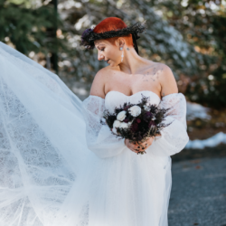 Rustic Fall Halloween Spooky Wedding Photography by Jocelyn Vassos8 - Rustic fall meets spooky in this COVID-safe Halloween wedding Rustic Fall Halloween Spooky Wedding Photography by Jocelyn Vassos8