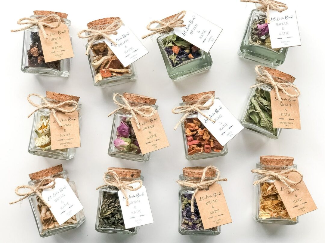 The 30 Best Edible Wedding Favors for Foodies