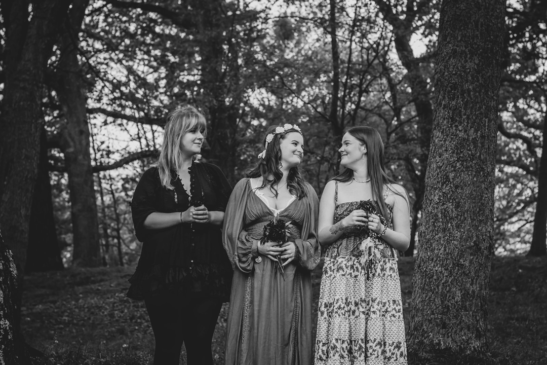 Barefoot Wiccan MicroWedding Photos by Elise Wolski Photography2