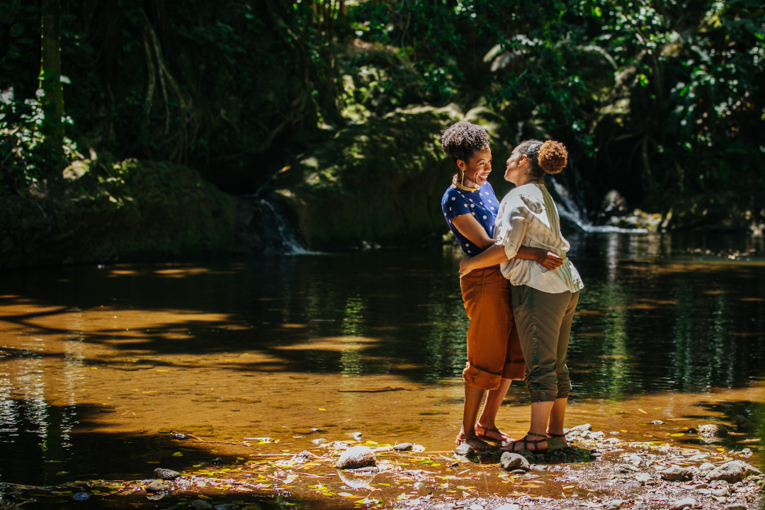 Hawaii adventure engagement photos by Kathryn Cooper Weddings5