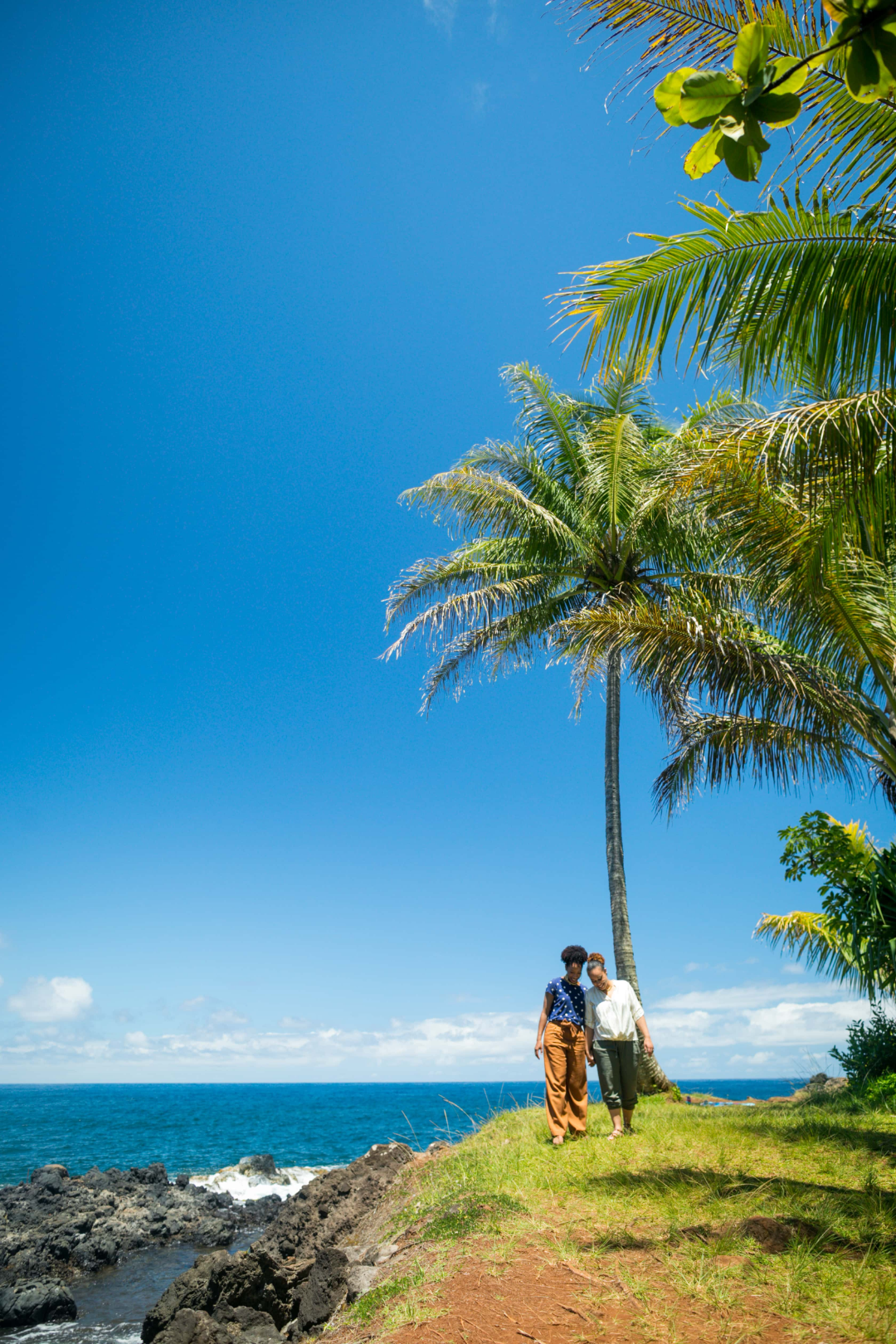 Hawaii adventure engagement photos by Kathryn Cooper Weddings6