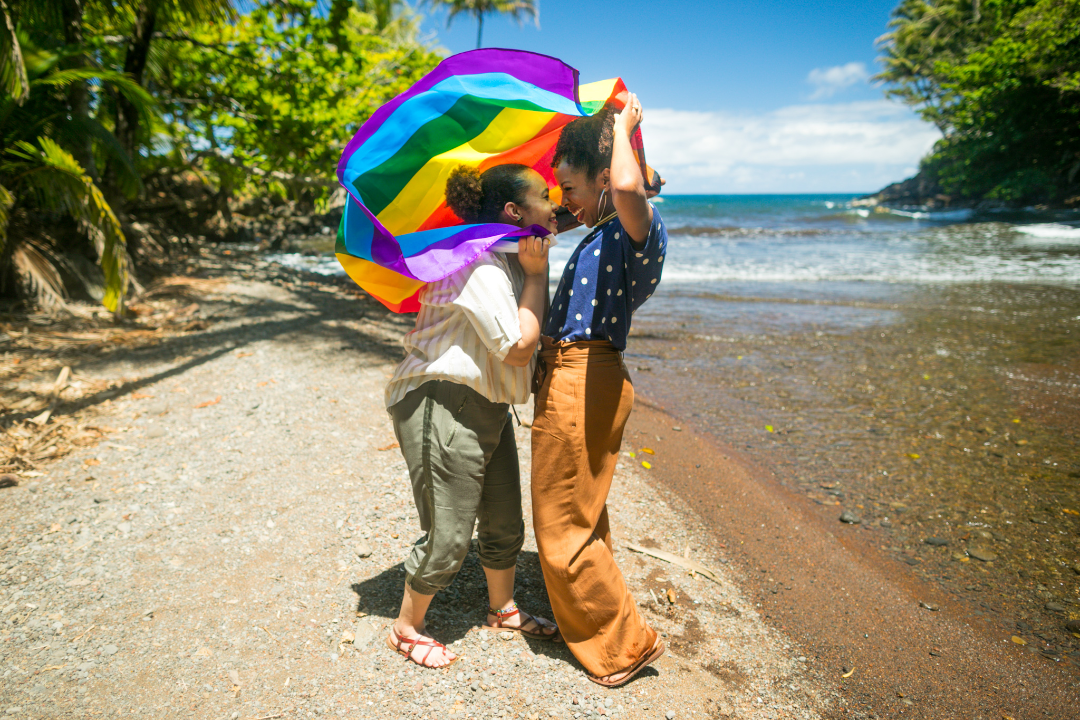 Hawaii adventure engagement photos by Kathryn Cooper Weddings8
