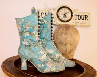 Flower print linen boots