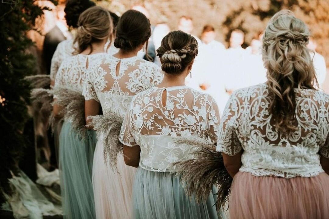 Bridesmaid separates: tulle skirt available in plus size
