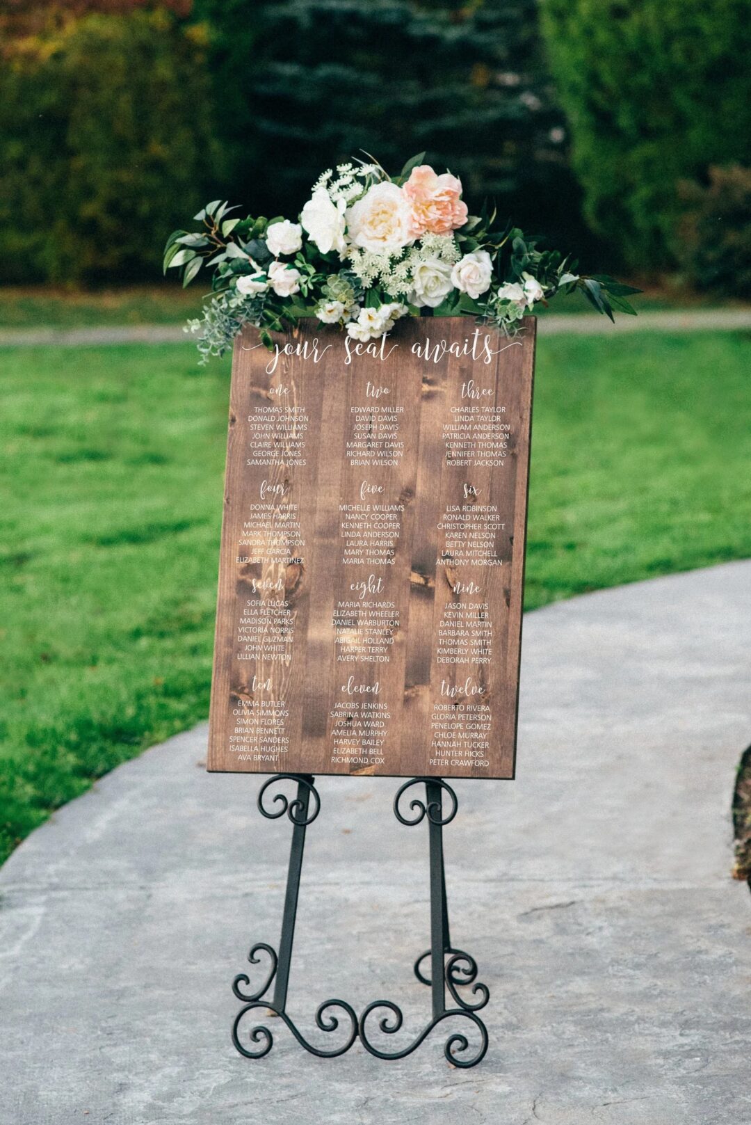 Personalized wooden seating wedding sign