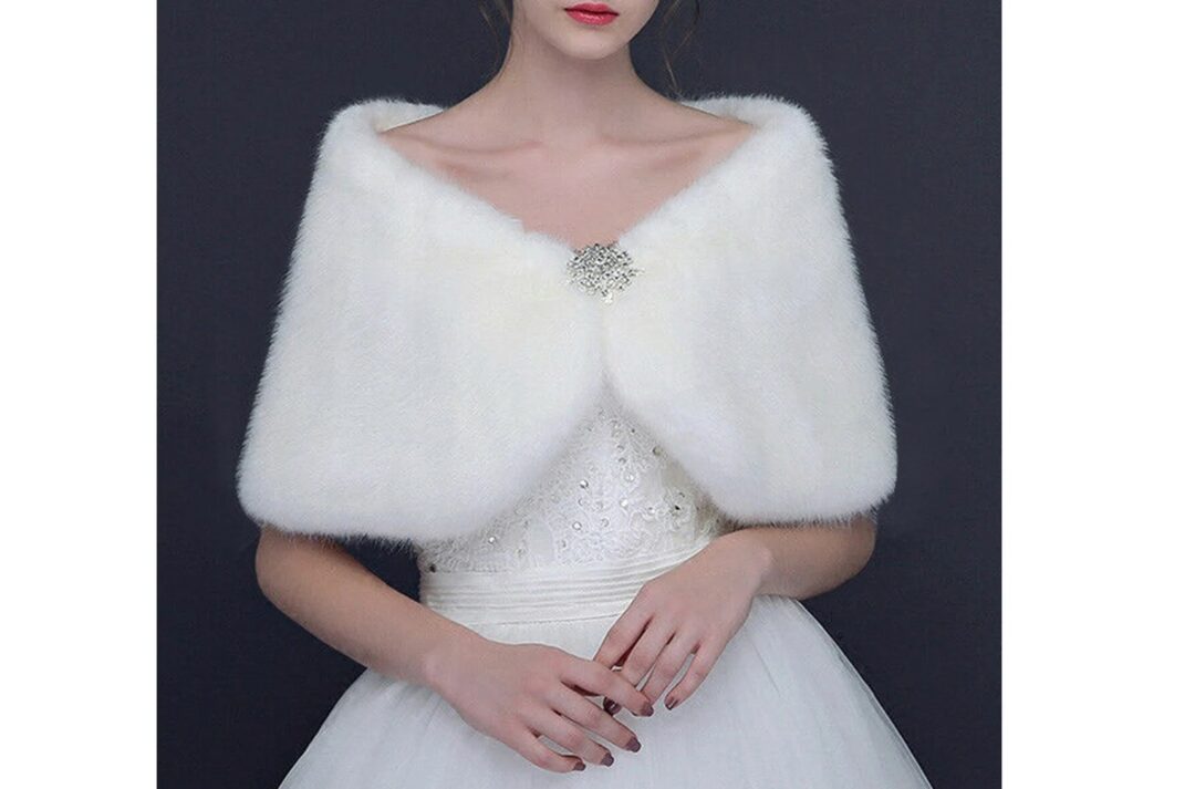 Cinda Bridal Ivory Long Faux Fur Stole for winter wedding