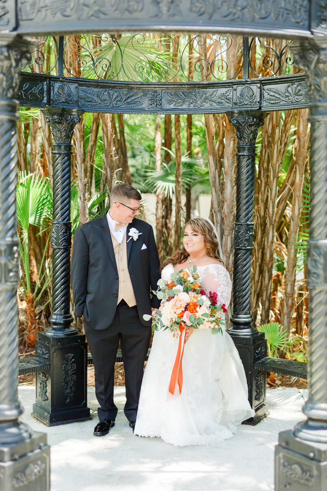 Autumn Wedding in Florida Blink Photography18 alternative wedding ideas from Offbeat Wed (formerly Offbeat Bride)