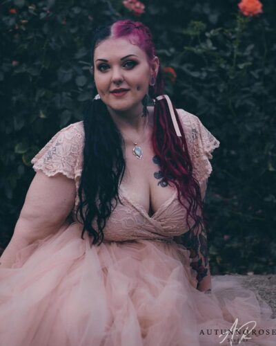 Curvy Fairy Blush pink wrap lace bohemian wedding dress alternative wedding dress on offbeat wed - There is no THE DRESS: get over the fantasy and avoid wedding dress regret Curvy Fairy Blush pink wrap lace bohemian wedding dress alternative wedding dress on offbeat wed