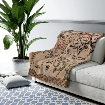 Thorin’s map and Bilbo Baggins Sherpa Fleece Blanket – LOTR home decor
