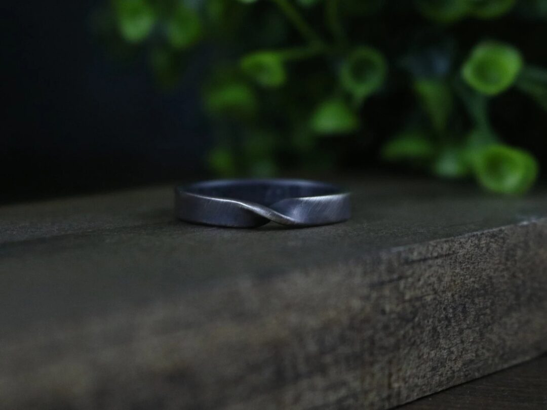 JULES Ring – Sterling Silver Mobius Ring, Brushed Oxidized Finish