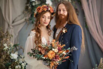 Autumn wedding bouquet – burnt orange bridal bouquet