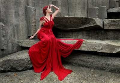Ropework floor-length handmade red wedding dress