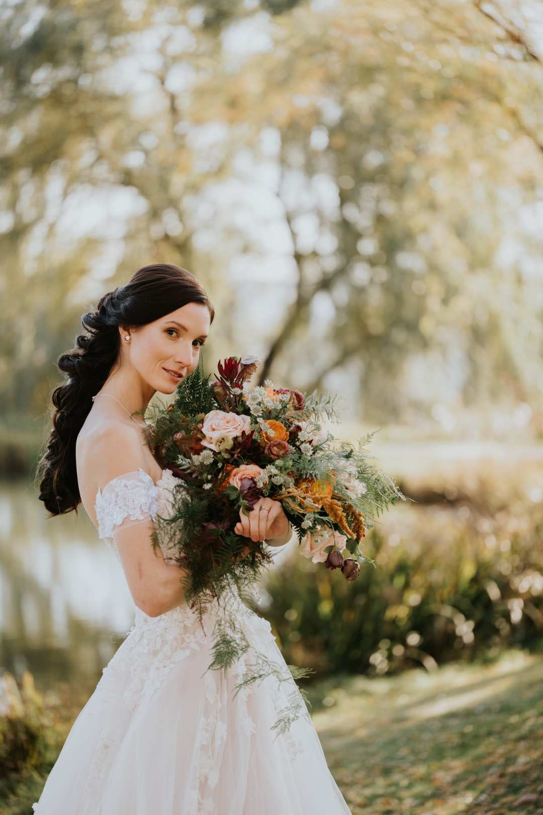 tolkien mel eric NY 13 - This magical Middle Earth fairytale wedding will take you to another world tolkien mel eric NY 13
