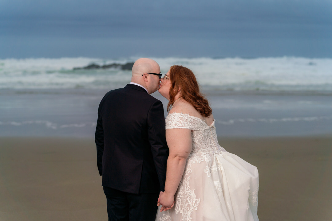 beach and casino hallowedding 37