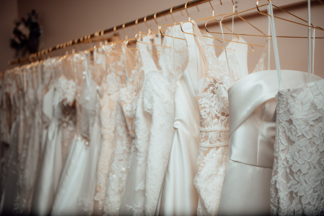 Hand Me Gowns Branding 2
