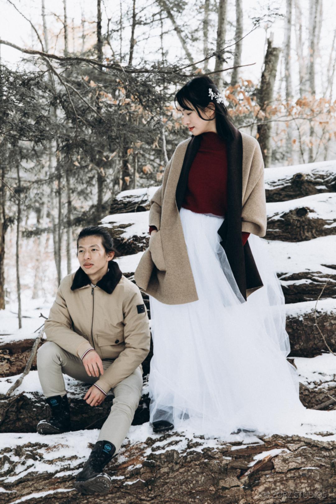 outdoor winter elopement Broadly Entertaining11 alternative wedding ideas from Offbeat Wed (formerly Offbeat Bride)