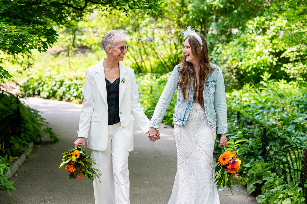 StarTrek lesbian microwedding centralpark 51 alternative wedding ideas from Offbeat Wed (formerly Offbeat Bride)