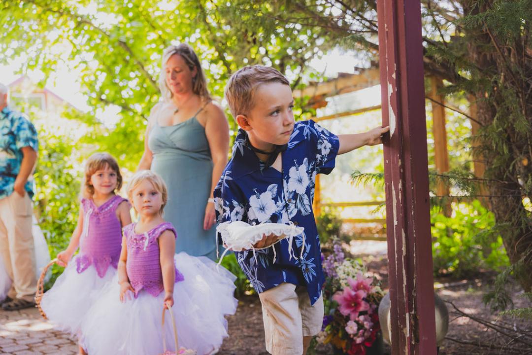 backyard DIY farm wedding Reyn Photography Jake Reynolds12