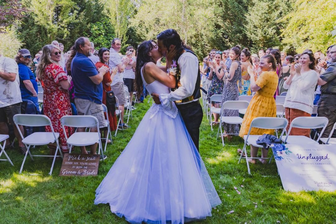 backyard DIY farm wedding Reyn Photography Jake Reynolds14