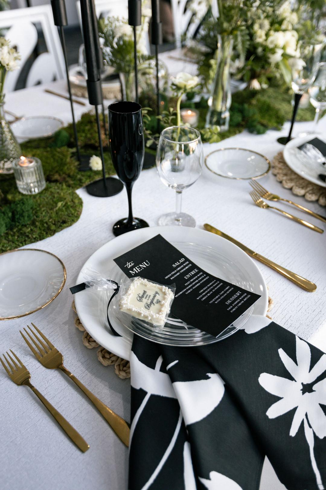 black and white rehearsal dinner Veronica Rose Planning5 - This black and white wedding rehearsal dinner inspo went hard black and white rehearsal dinner Veronica Rose Planning5