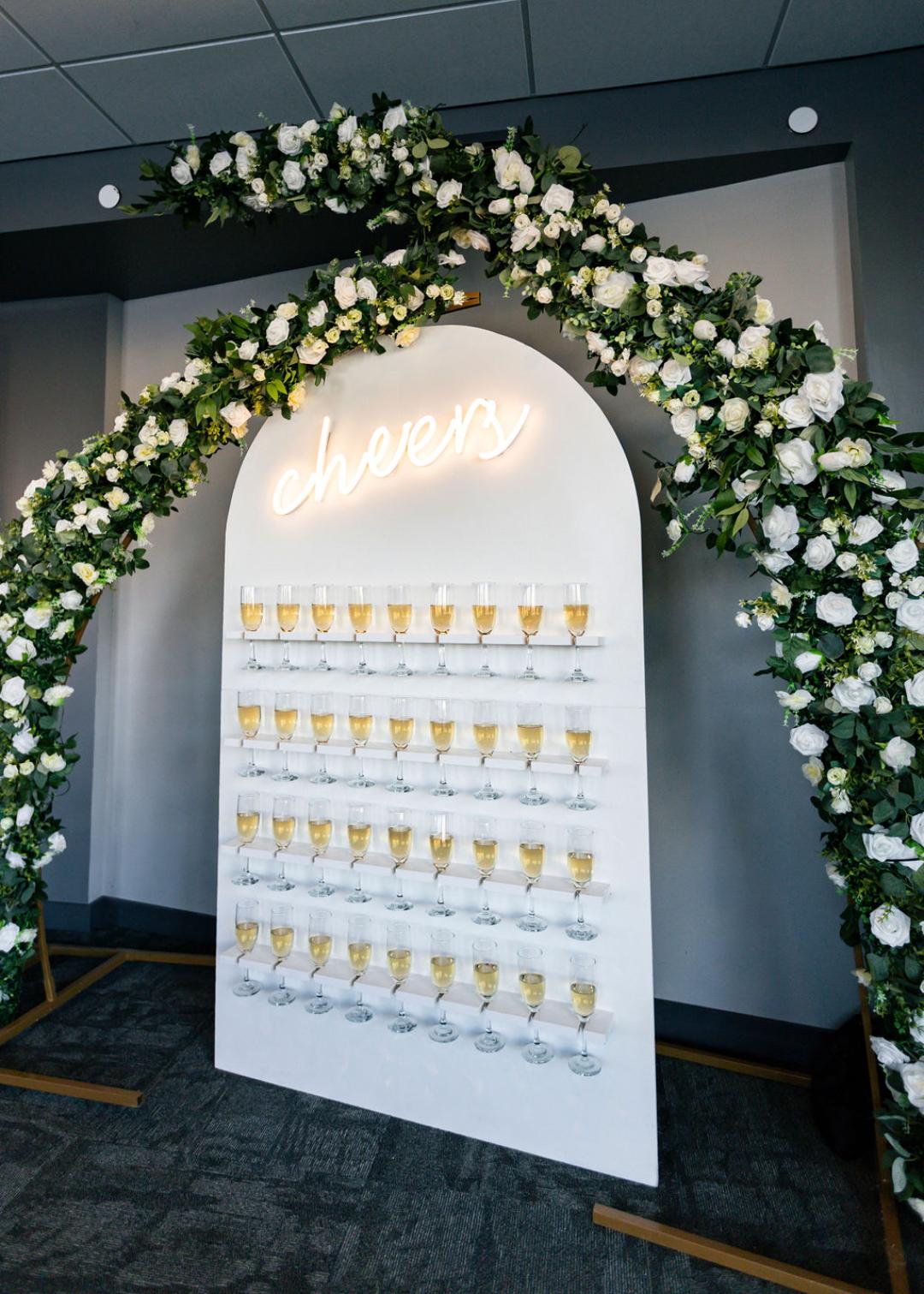 black and white rehearsal dinner Veronica Rose Planning7 - This black and white wedding rehearsal dinner inspo went hard black and white rehearsal dinner Veronica Rose Planning7