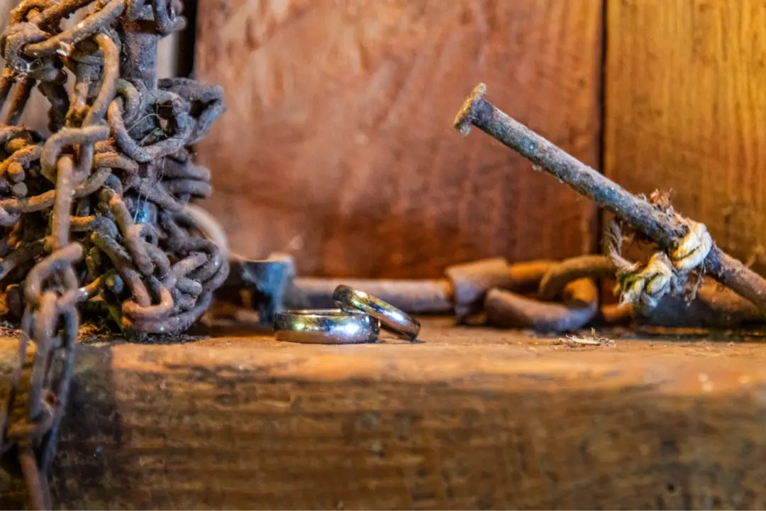 Handfasting pagan wedding on offbeat wed 3