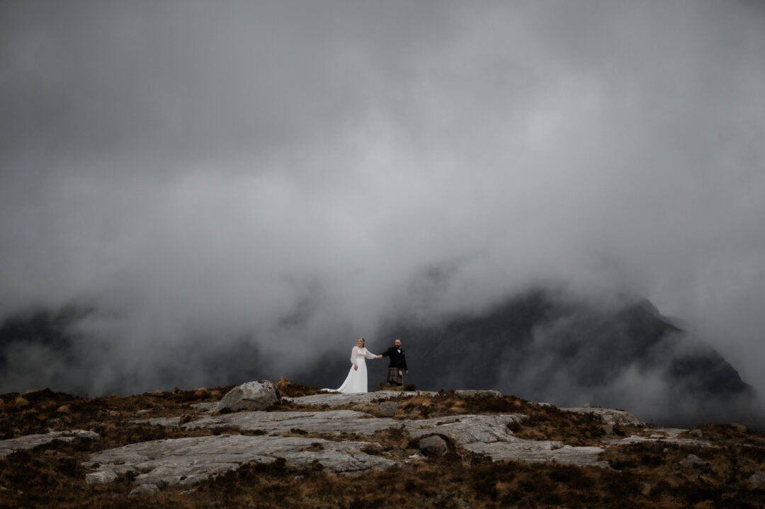Scotland elopement photographer - Raini Rowell