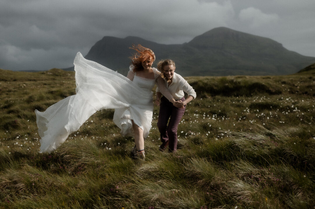 Scotland elopement photographer - Raini Rowell