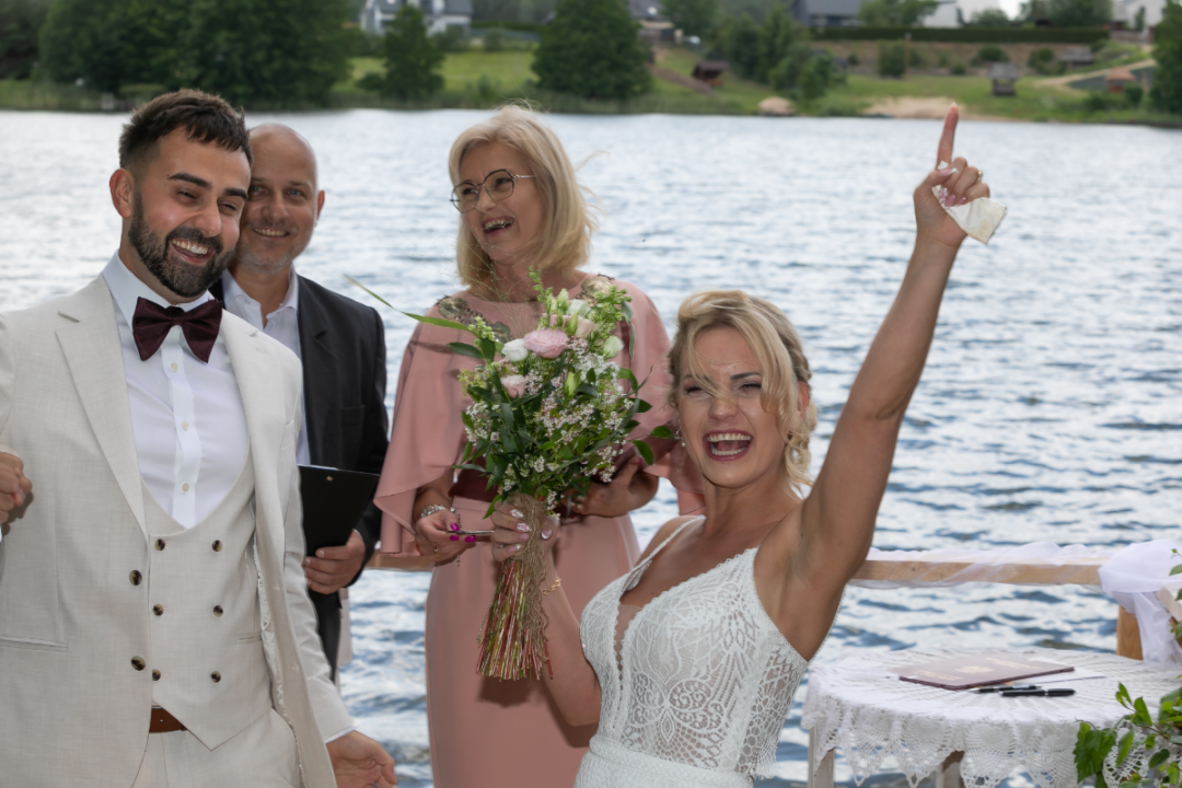 bread and salt polish wedding tradition on offbeat wed 20